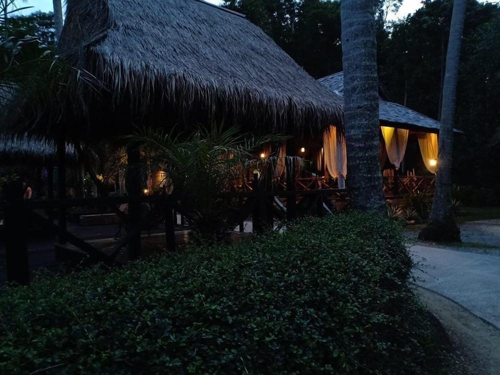 Nirvana Resort Koh Chang Bang Bao Beach Экстерьер фото